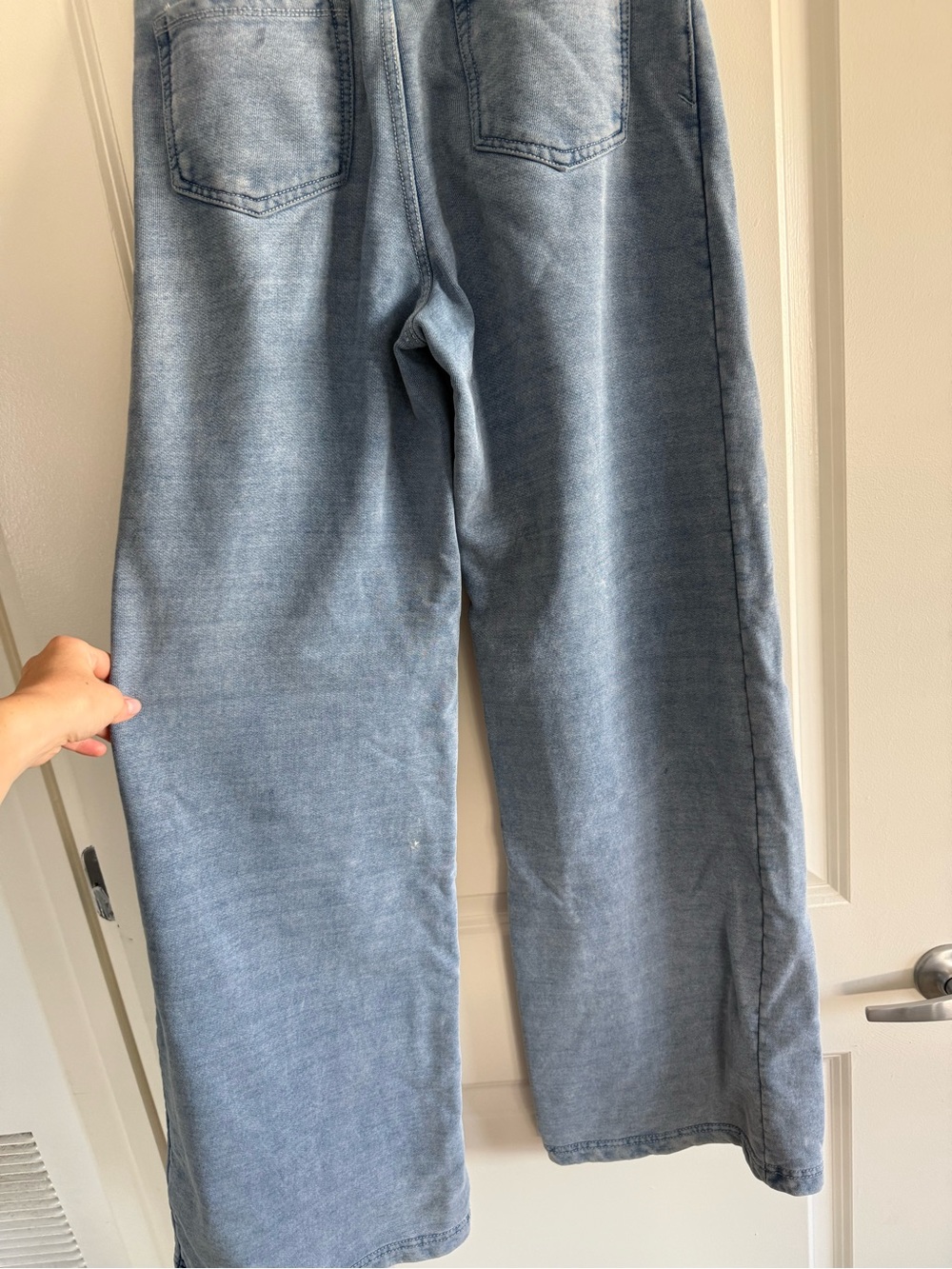 Good American Jeanius Good Skate Sweatpants - Picture 9 of 12